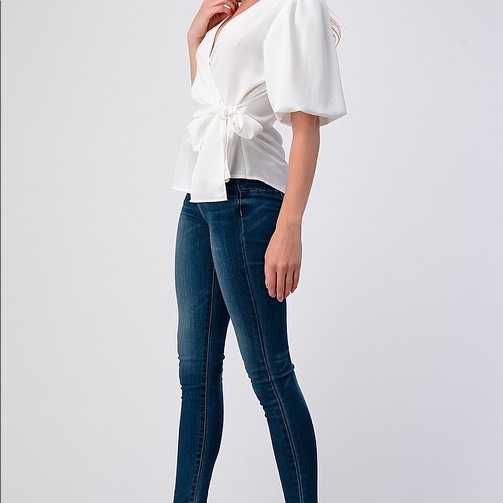 White Front Wrap Short Sleeve Top - Picture 4 of 5
